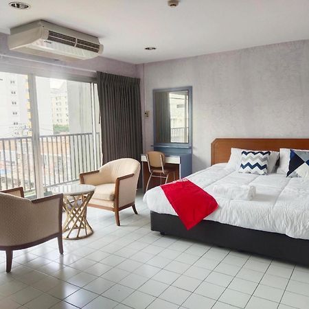 Oyo 75446 Travis Inthamara 49 Hotel Bangkok Kültér fotó
