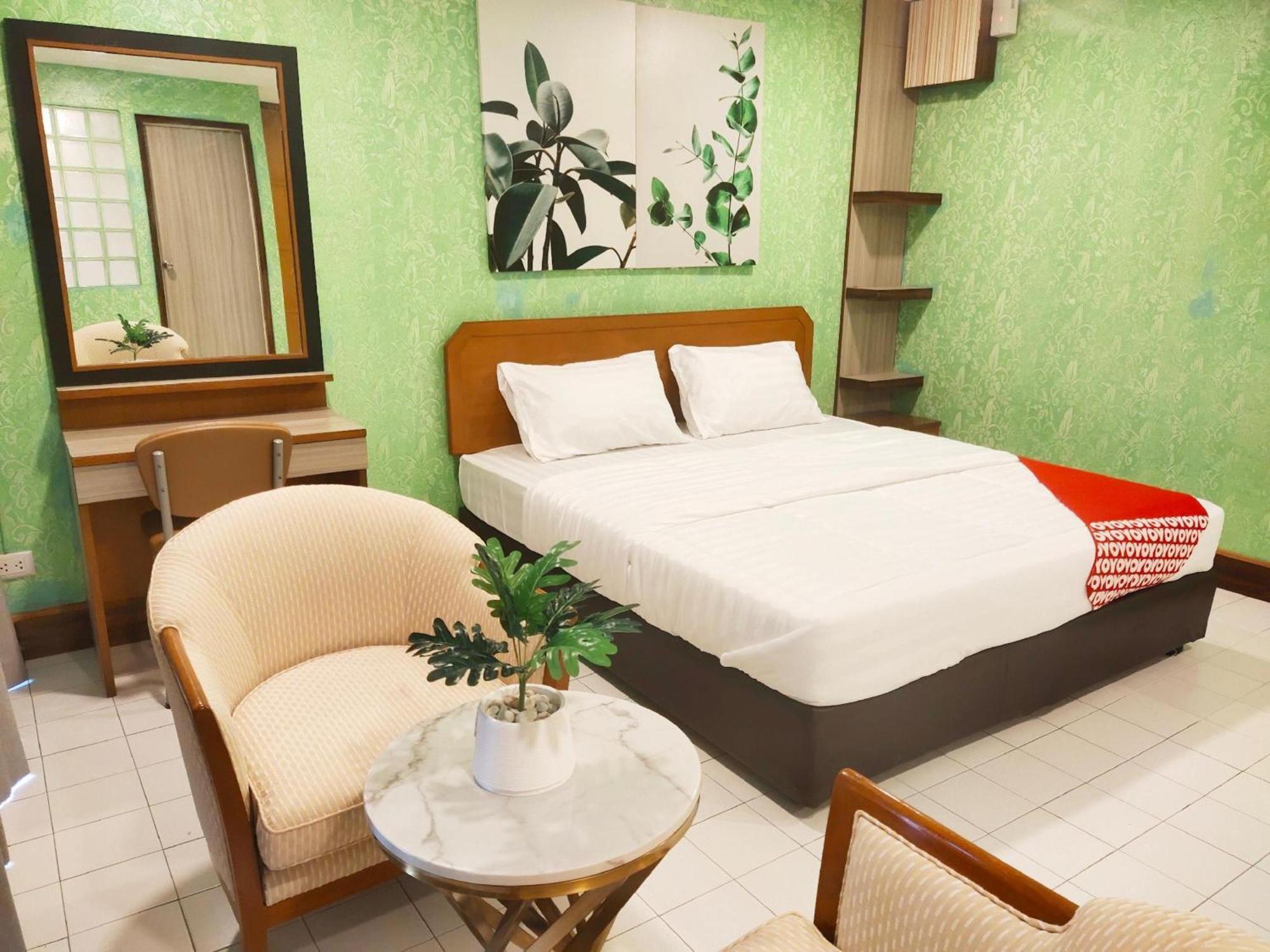 Oyo 75446 Travis Inthamara 49 Hotel Bangkok Kültér fotó