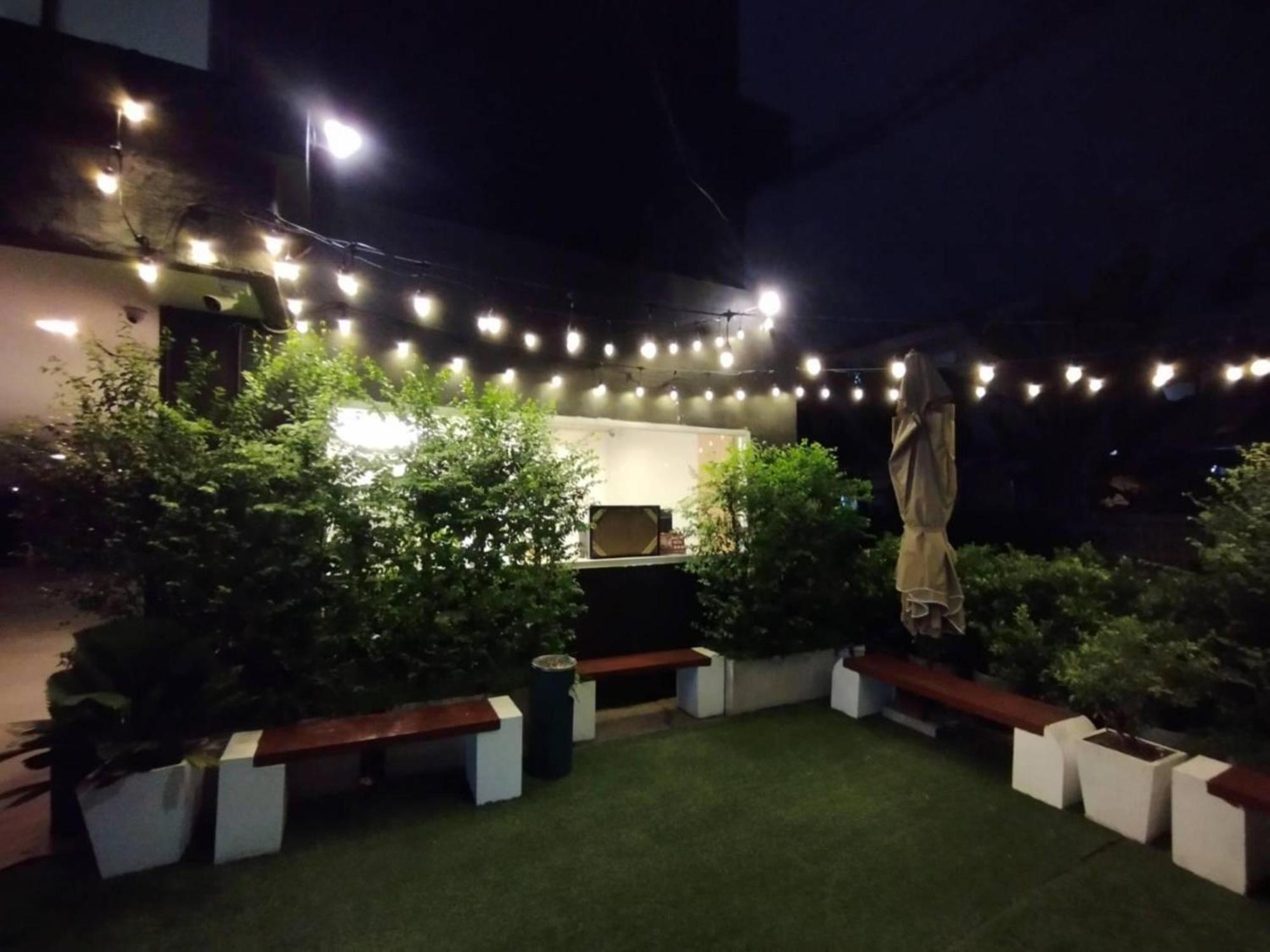 Oyo 75446 Travis Inthamara 49 Hotel Bangkok Kültér fotó